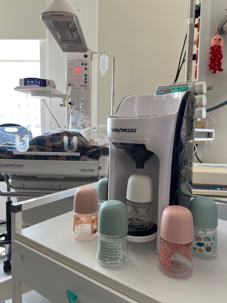 Pieno mi&scaron;inukų gaminimo aparatas ir maitinimo buteliukai